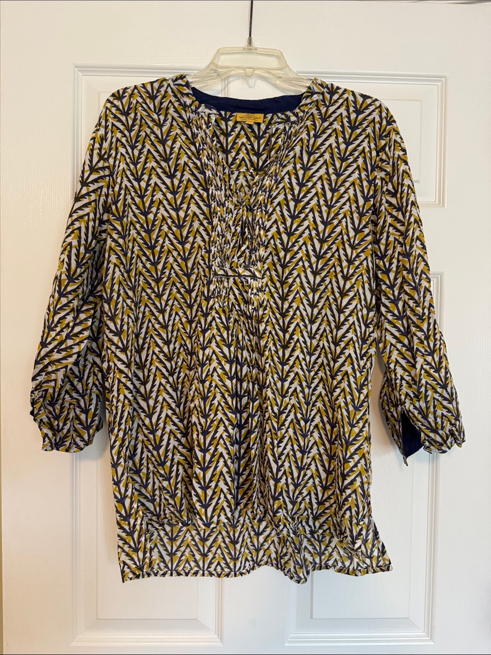 Print V-Neck Women's Blouse in Navy Mustard Cotton Lightweight Vacation Summer